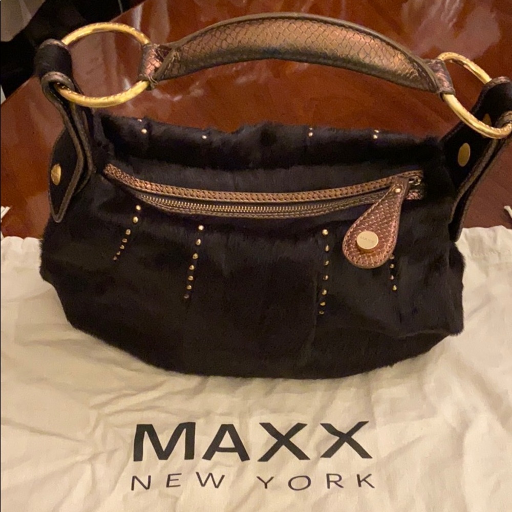 MAXX NEW YORK TOP HANDLE SATCHEL
